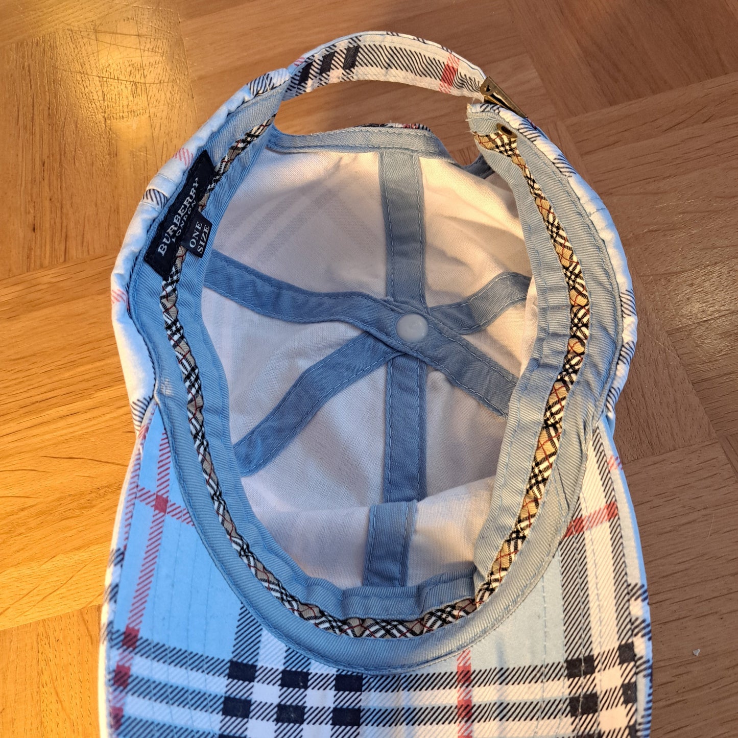 Burberry Cap Blau